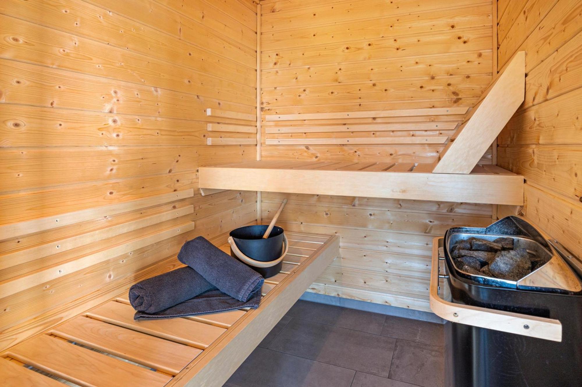 Egge 7c Mit Whirpool U Sauna Altenbeken